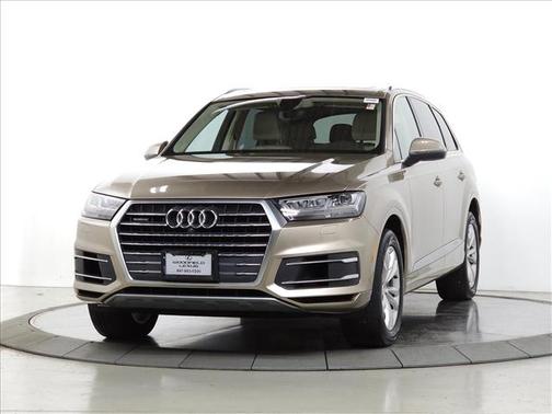 2019 Audi Q7 55 Premium Plus