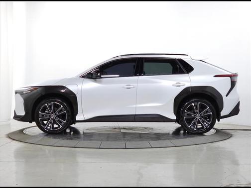 2023 Toyota bZ4X Limited