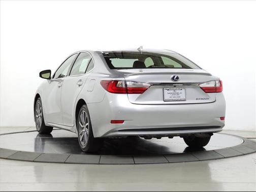 2016 Lexus ES 300h Base
