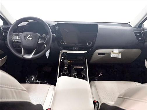 2025 Lexus NX 350h Luxury