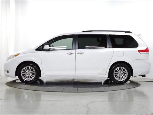 2011 Toyota Sienna XLE