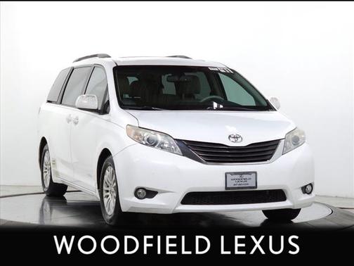 2011 Toyota Sienna XLE