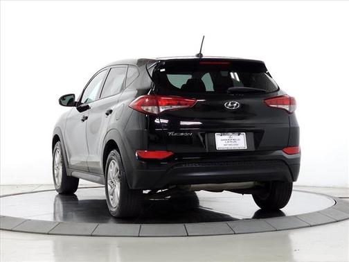 2016 Hyundai TUCSON SE