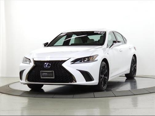 2022 Lexus ES 300h F SPORT