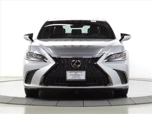 2024 Lexus ES 300h F SPORT Handling