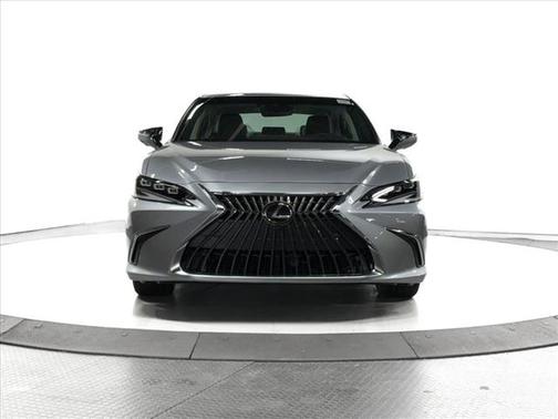 2025 Lexus ES 300h Ultra Luxury