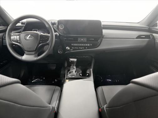 2025 Lexus ES 300h F SPORT Design