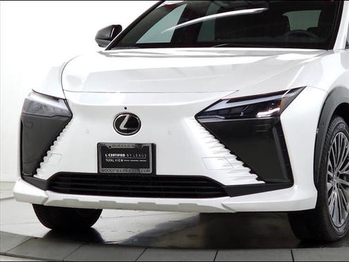 2023 Lexus RZ 450e Luxury