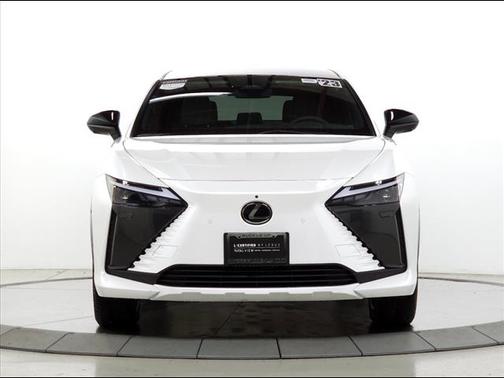 2023 Lexus RZ 450e Luxury