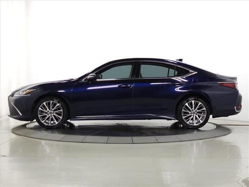 2021 Lexus ES 250 Base