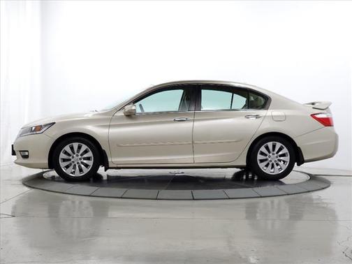 Photo 4 of 34 of 2014 Honda Accord EX-L