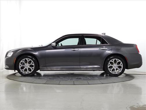 2016 Chrysler 300C Platinum