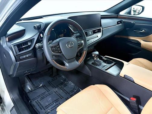 2025 Lexus ES 350 Ultra Luxury