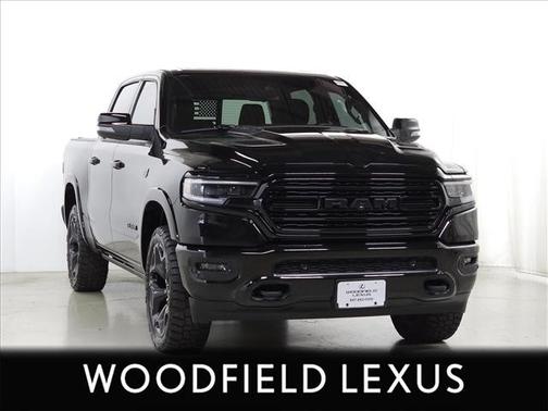 Diamond Black Crystal Pearlcoat 2024 RAM 1500 Limited