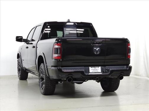 Diamond Black Crystal Pearlcoat 2024 RAM 1500 Limited