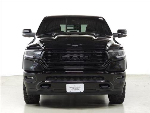 Diamond Black Crystal Pearlcoat 2024 RAM 1500 Limited