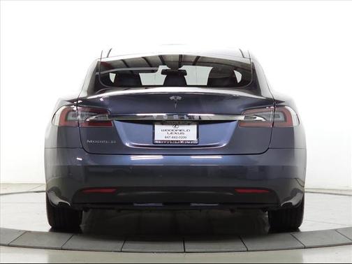 2016 Tesla Model S 75D