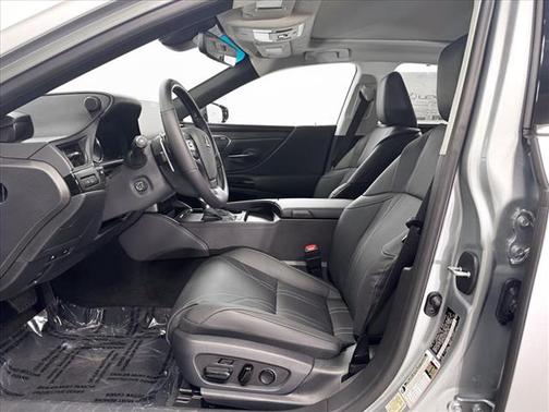 2025 Lexus ES 350 Ultra Luxury