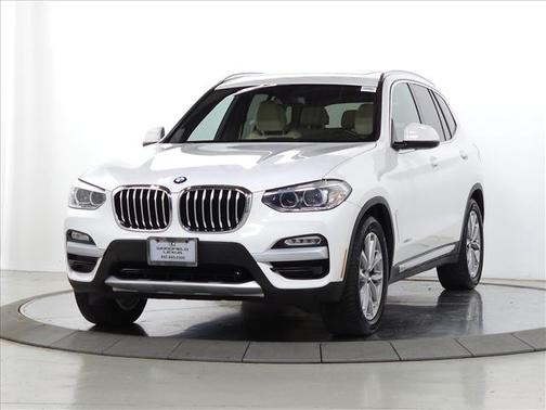 White 2018 BMW X3 xDrive30i
