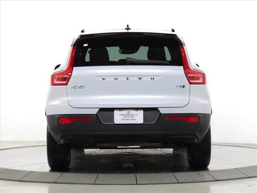 2021 Volvo XC40 T5 R-Design
