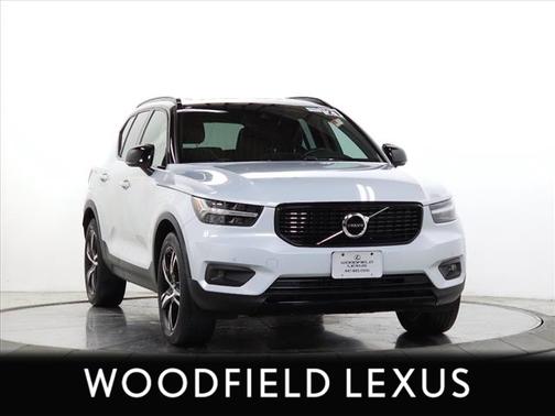 2021 Volvo XC40 T5 R-Design