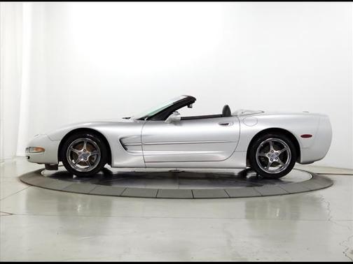 2001 Chevrolet Corvette Base