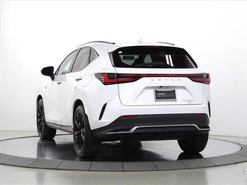 2023 Lexus NX 450h+ F SPORT Handling
