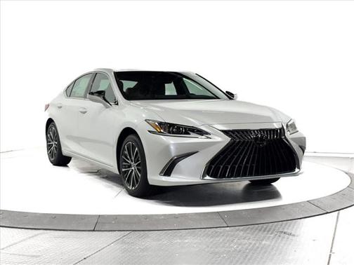 2025 Lexus ES 300h Base