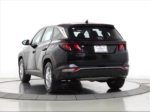 2023 Hyundai TUCSON SE