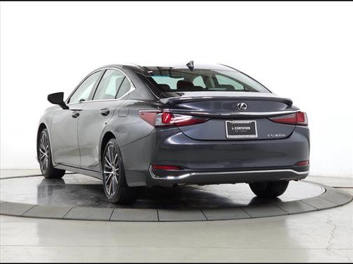 2023 Lexus ES 300h Luxury