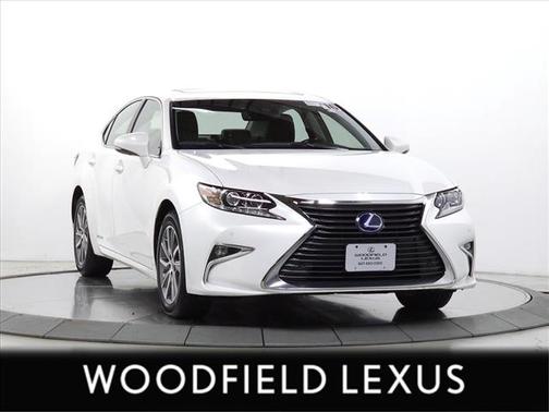 2016 Lexus ES 300h Base