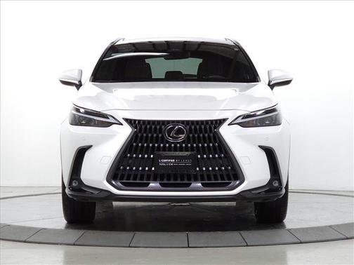 2022 Lexus NX 350h Luxury