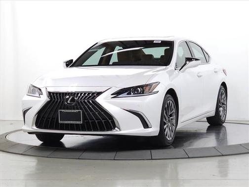 2025 Lexus ES 300h Luxury