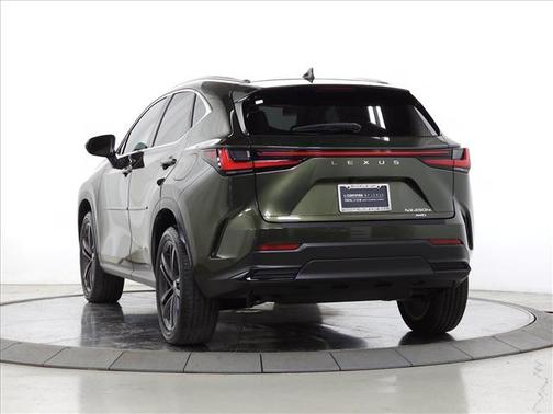 2024 Lexus NX 450h+ Luxury