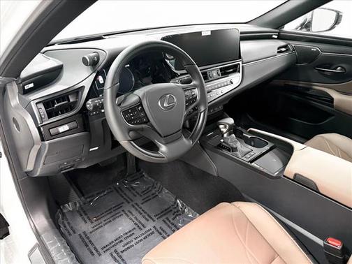 2025 Lexus ES 300h Ultra Luxury