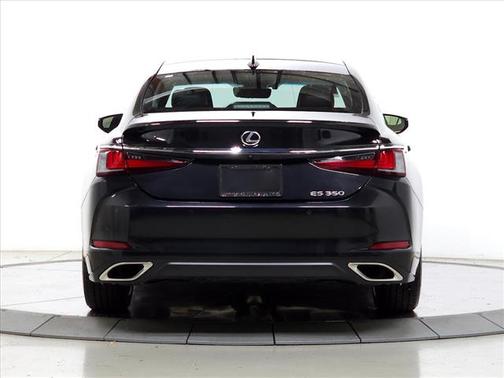 2024 Lexus ES 350 Ultra Luxury