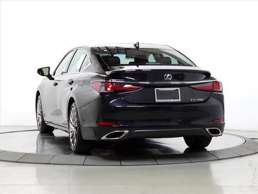 2024 Lexus ES 350 Ultra Luxury