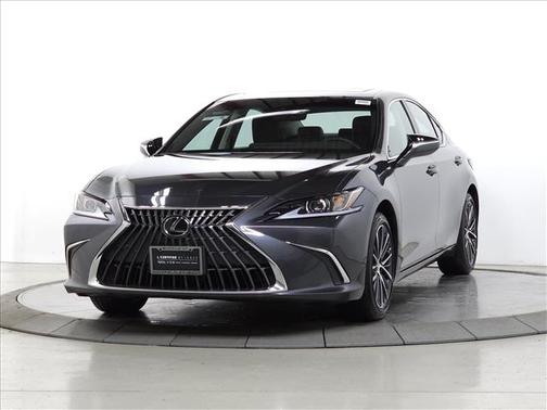 2025 Lexus ES 300h F SPORT Design