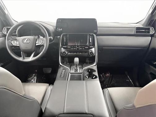 2025 Lexus LX 700h Overtrail