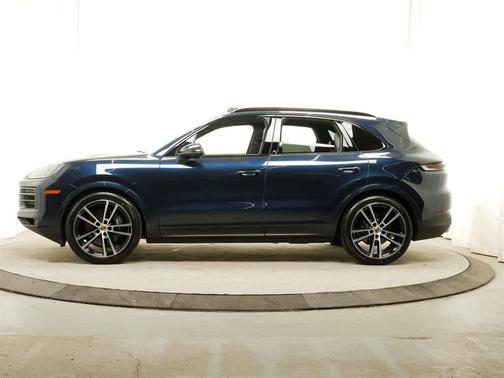 2025 Porsche Cayenne AWD