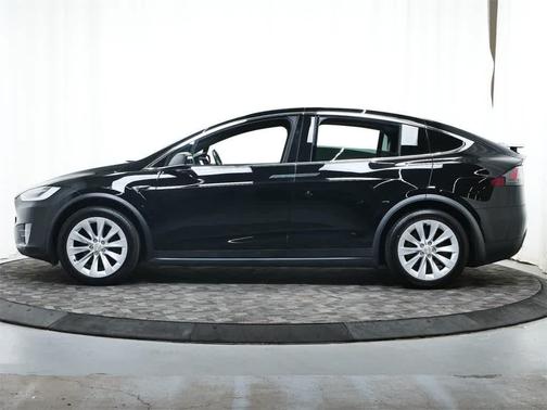2019 Tesla Model X Long Range