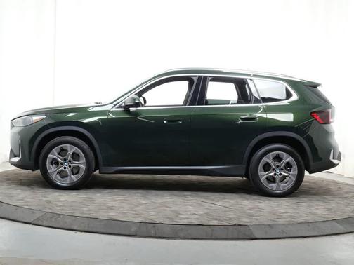 San Remo Green Metallic 2023 BMW X1 xDrive28i