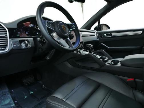 2023 Porsche Cayenne Cayenne E-Hybrid Platinum Edition