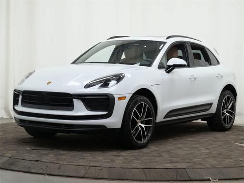 2023 Porsche Macan T
