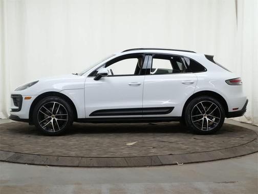 2023 Porsche Macan T