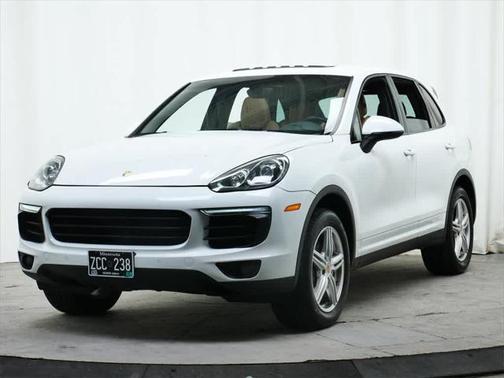 2016 Porsche Cayenne Base