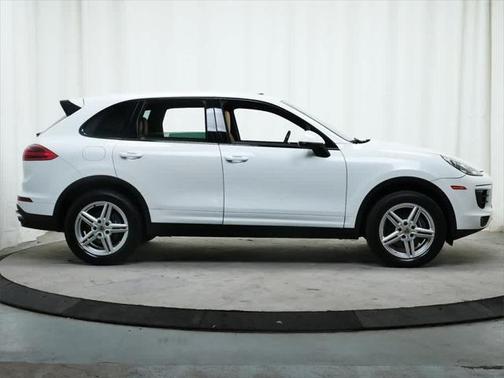 2016 Porsche Cayenne Base