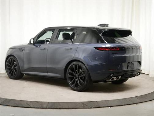 2023 Land Rover Range Rover Sport First Edition