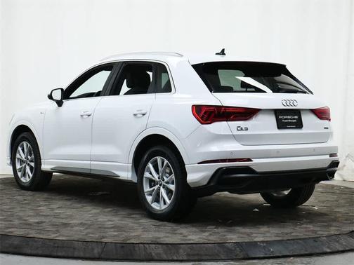 2021 Audi Q3 45 S line Premium