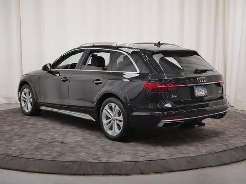 Mythos Black Metallic 2020 Audi A4 allroad 45 Premium